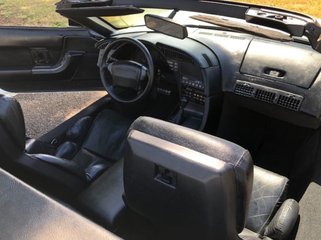1990 White Chevrolet Corvette Convertible