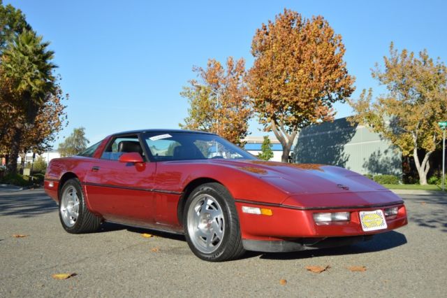 1990 Red Chevrolet Corvette Coupe