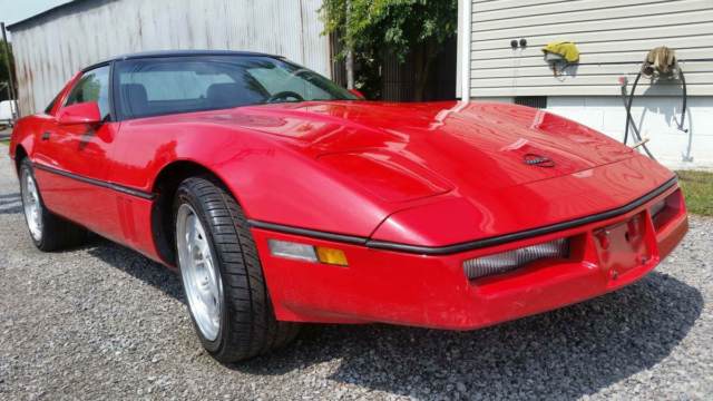 1990 Red Chevrolet Corvette Coupe