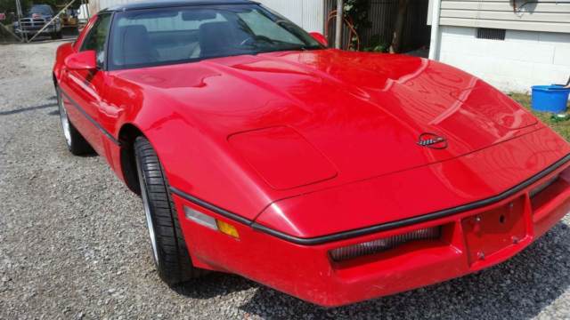 1990 Red Chevrolet Corvette Coupe