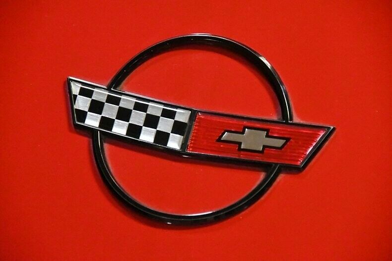 1990 Red Chevrolet Corvette Coupe