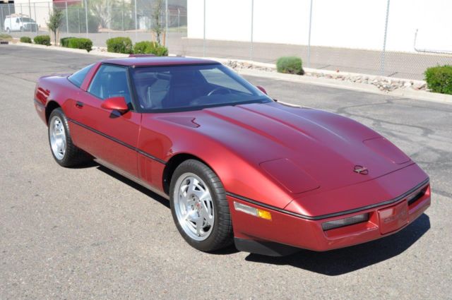 1990 Burgundy Chevrolet Corvette Coupe