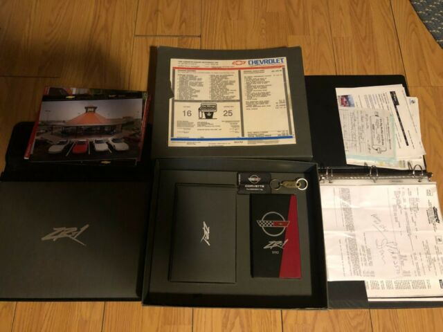 1990 Red Chevrolet Corvette