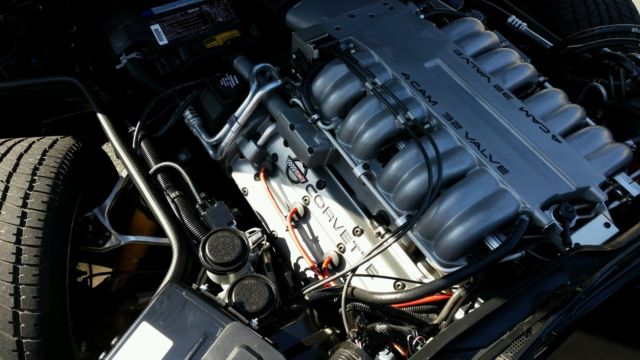 1990 Red Chevrolet Corvette Coupe