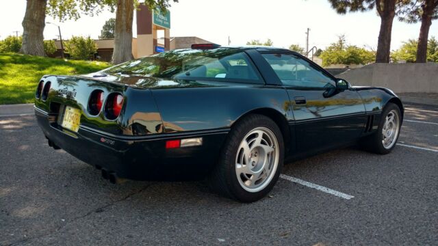 1990 Black Chevrolet Corvette Coupe