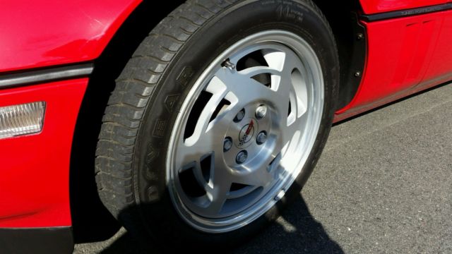 1990 Red Chevrolet Corvette Coupe