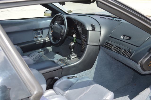 1990 Black Chevrolet Corvette --