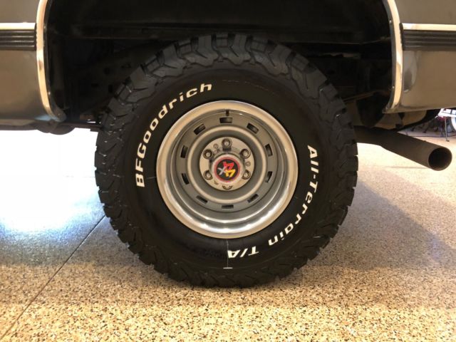 1990 Gray Chevrolet Blazer