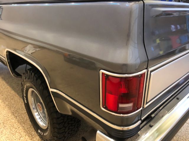 1990 Gray Chevrolet Blazer
