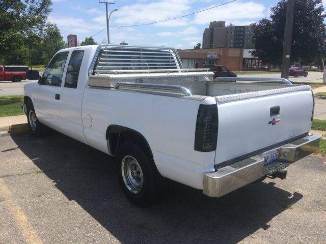 1990 White Chevrolet C/K Pickup 1500 Extended Cab Pickup