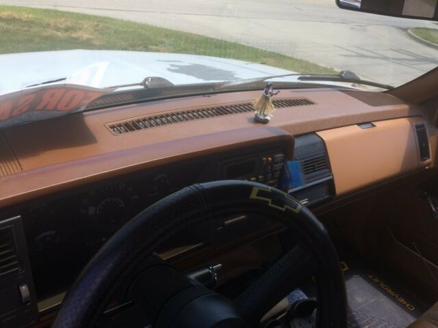 1990 White Chevrolet C/K Pickup 1500 Extended Cab Pickup