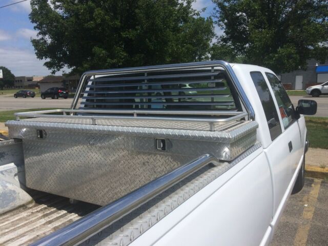 1990 White Chevrolet C/K Pickup 1500 Extended Cab Pickup