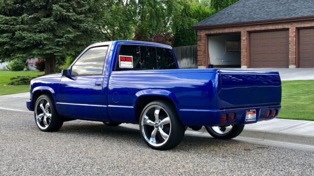 1990 Blue Chevrolet C/K Pickup 1500 Standard Cab Pickup