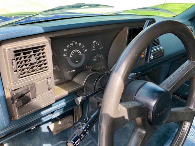 1990 Blue Chevrolet C/K Pickup 1500 Standard Cab Pickup