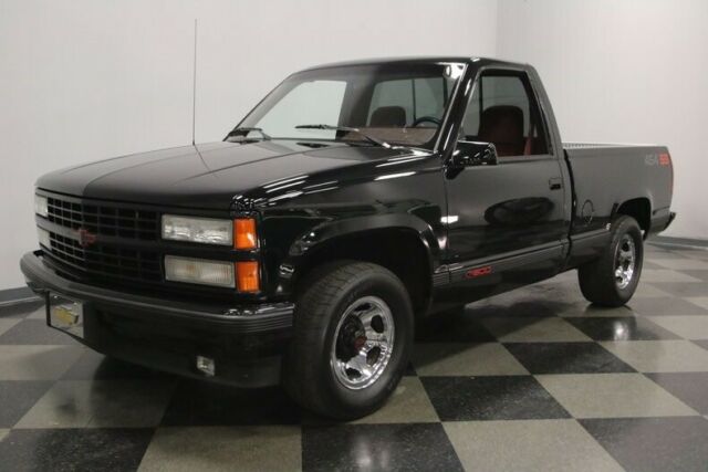 1990 Black Chevrolet Silverado 1500 Pickup Truck