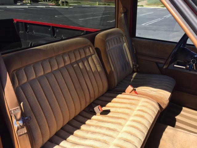 19900000 Red Chevrolet Silverado 1500 pickup