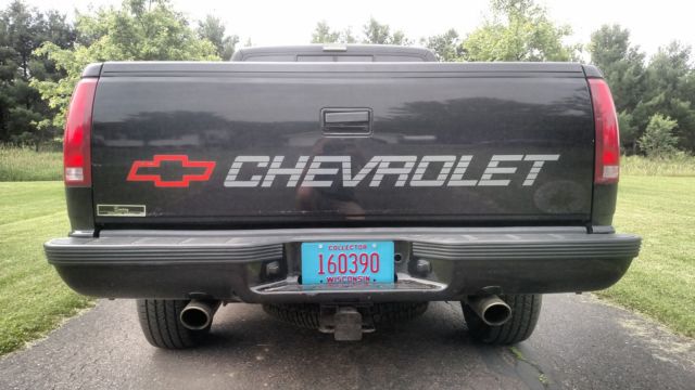 1990 Black Chevrolet Silverado 1500 Standard Cab Pickup