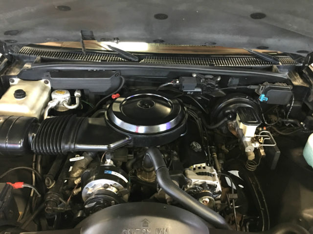 1990 BLACK Chevrolet C/K Pickup 1500 PICKUP