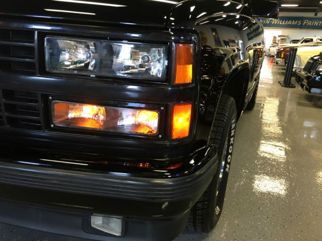 1990 BLACK Chevrolet C/K Pickup 1500 PICKUP