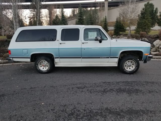 1990 Summit white smoke blue Chevrolet Suburban Suv