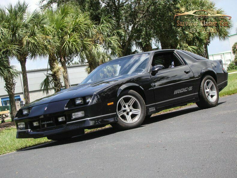 1990 Black Chevrolet Camaro Coupe