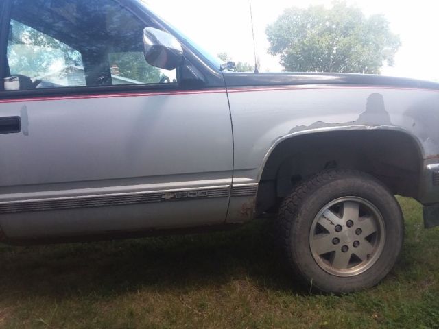 1990 Chevrolet C/K Pickup 1500 Standard Cab Pickup