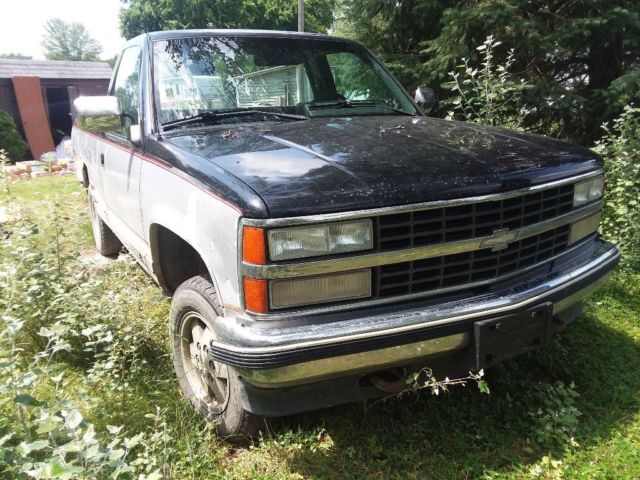 1990 Chevrolet C/K Pickup 1500 Standard Cab Pickup