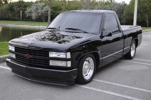 1990 Black Chevrolet C/K Pickup 1500 Standard Cab Pickup