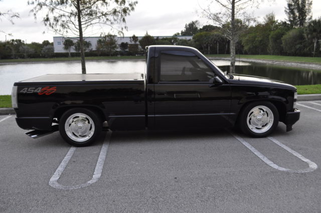 1990 Black Chevrolet C/K Pickup 1500 Standard Cab Pickup