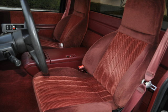 1990 Black Chevrolet C/K Pickup 1500 Standard Cab Pickup