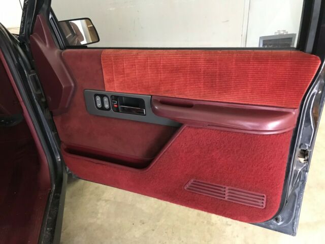 1990 Black Chevrolet C/K Pickup 1500 Truck