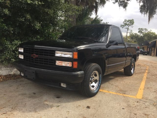 1990 Black Chevrolet C/K Pickup 1500 Standard Cab Pickup