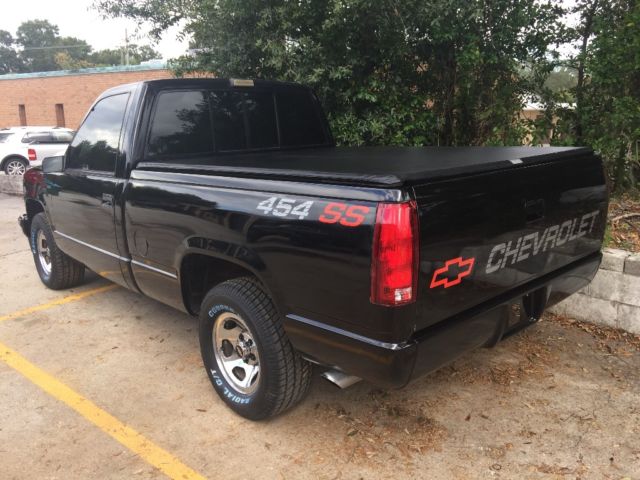 1990 Black Chevrolet C/K Pickup 1500 Standard Cab Pickup