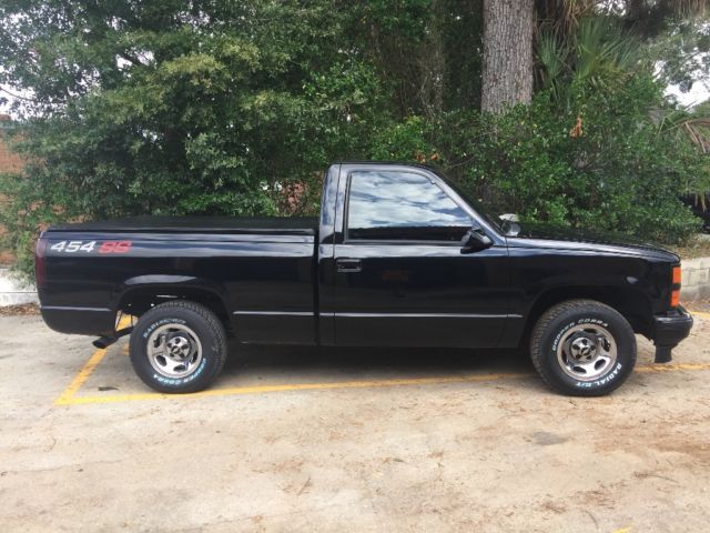 1990 Black Chevrolet C/K Pickup 1500 Standard Cab Pickup