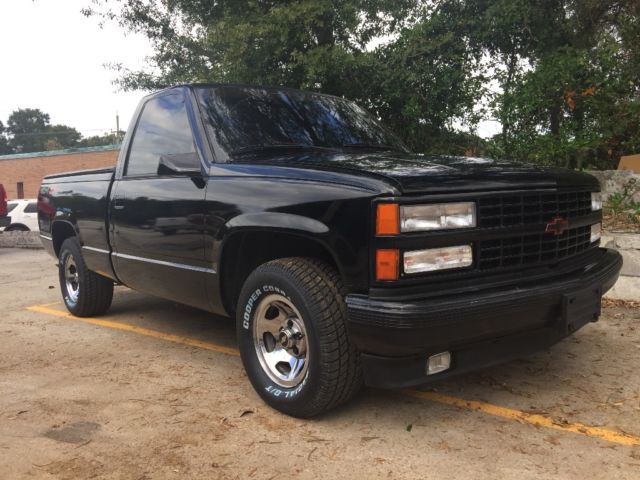 1990 Black Chevrolet C/K Pickup 1500 Standard Cab Pickup