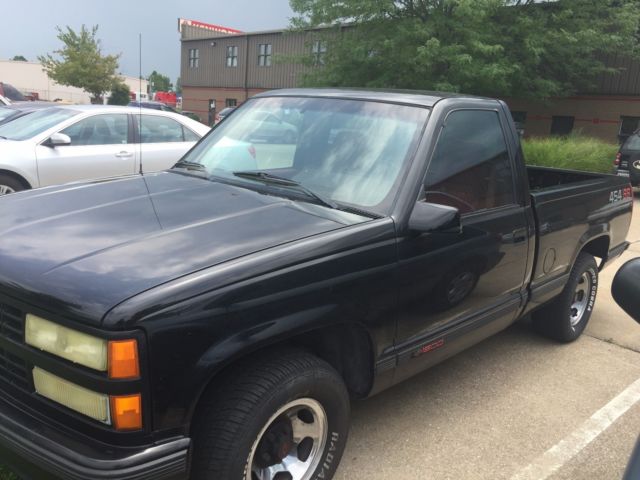 1990 Black Chevrolet C/K Pickup 1500 Standard Cab Pickup
