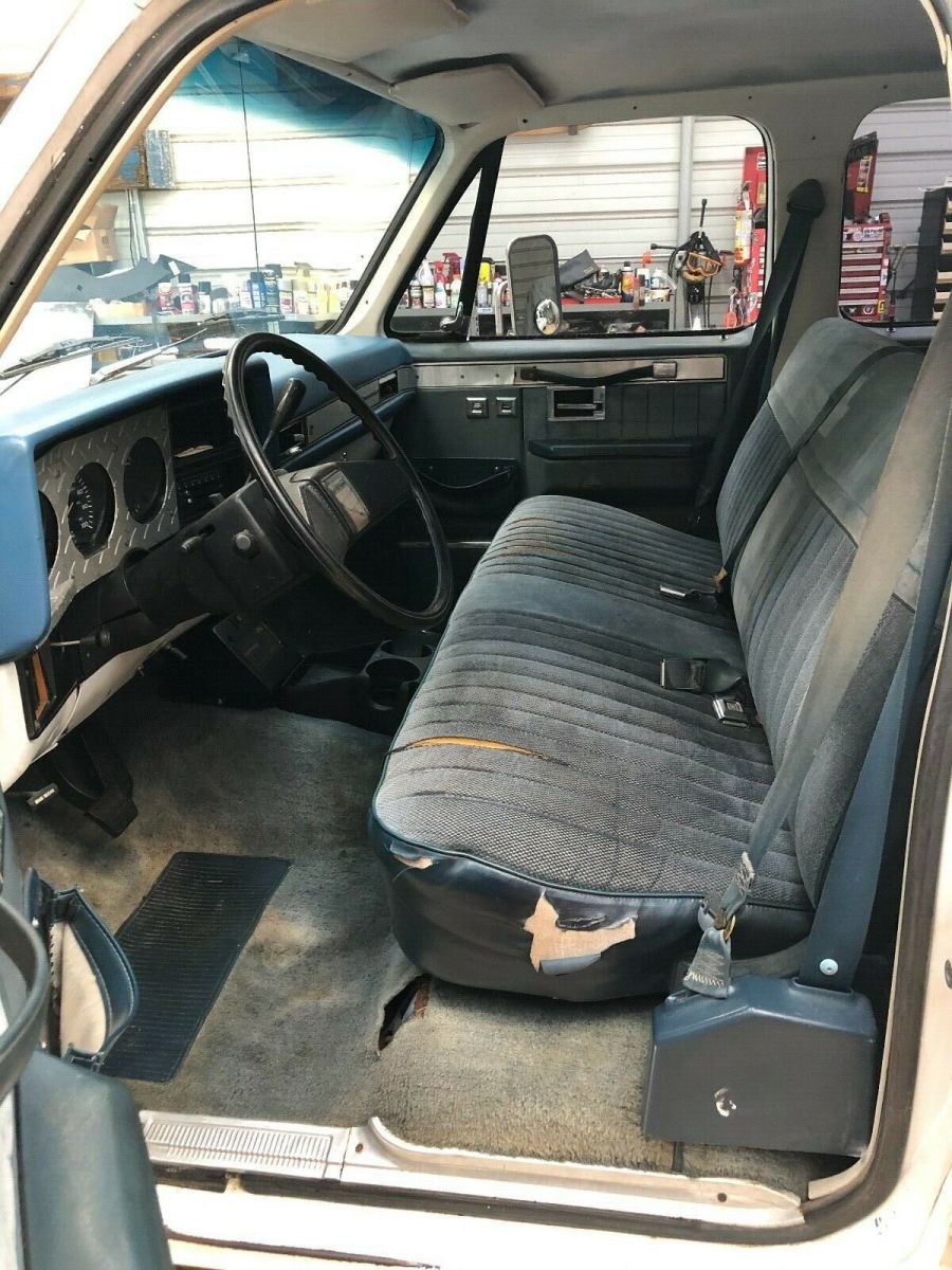 1990 White Chevrolet C/K Pickup 3500 Crew Cab Pickup