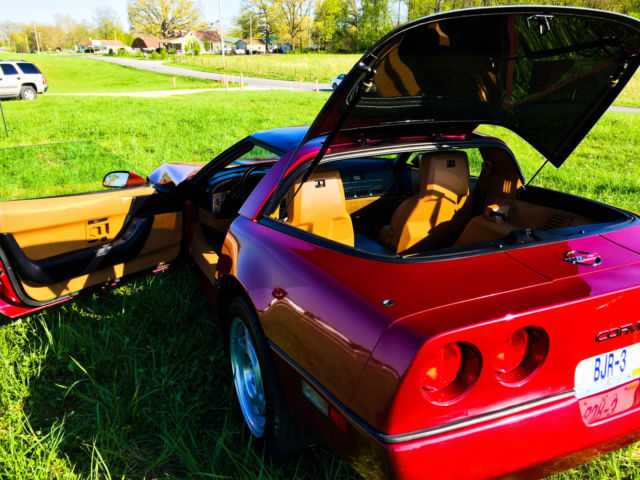 1990 Burgundy Chevrolet Corvette Coupe