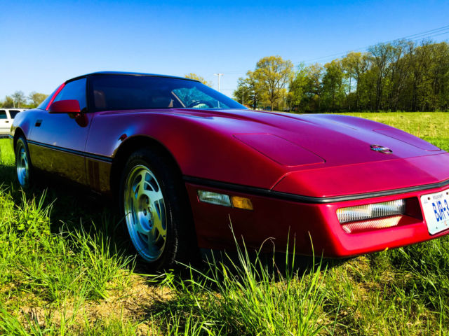 1990 Burgundy Chevrolet Corvette Coupe