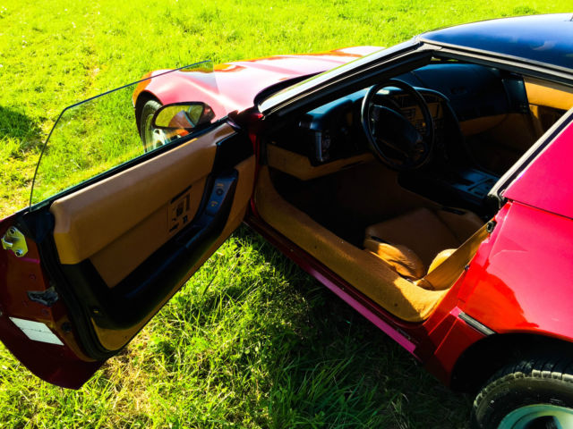 1990 Burgundy Chevrolet Corvette Coupe