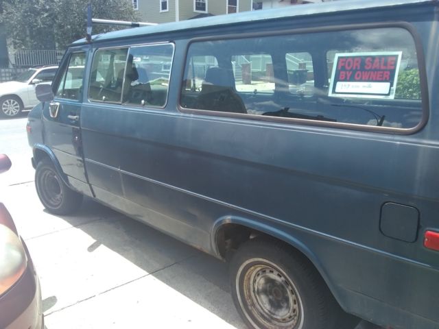 1990 Blue Chevrolet G20 Van Cab & Chassis