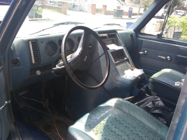 1990 Blue Chevrolet G20 Van Cab & Chassis