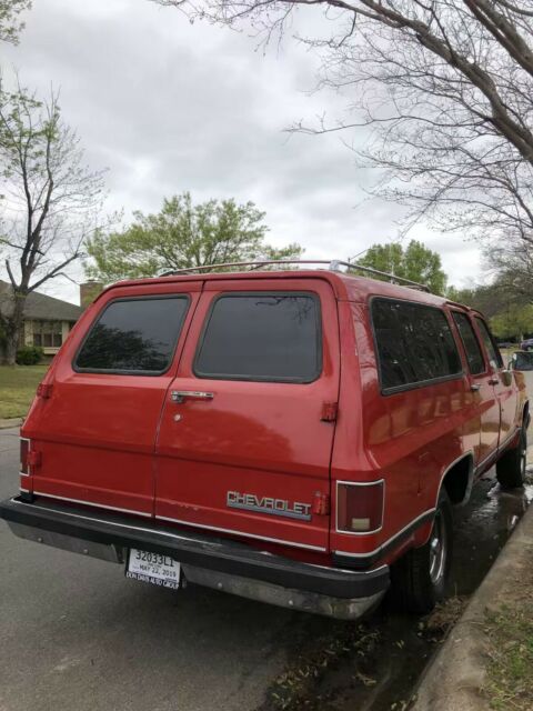 1990 Chevrolet Suburban SUV