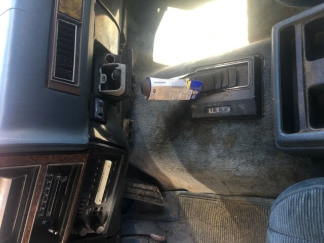 1990 Blue Chevrolet Suburban SUV