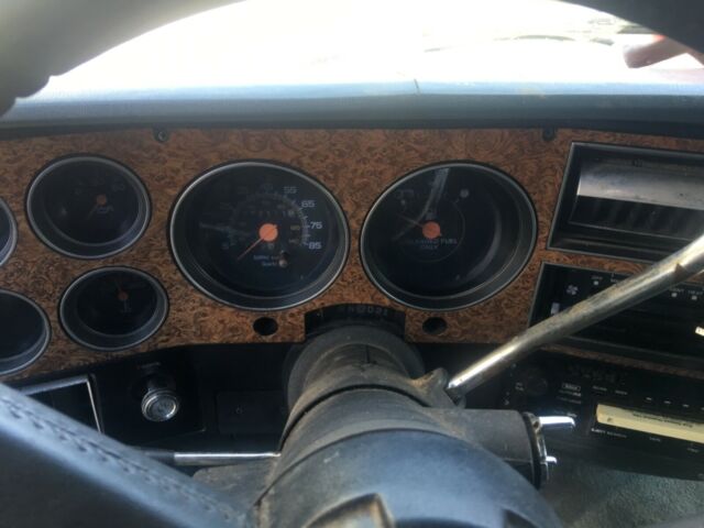 1990 Blue Chevrolet Suburban SUV