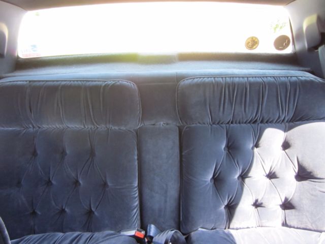 1990 Blue Chrysler New Yorker Sedan