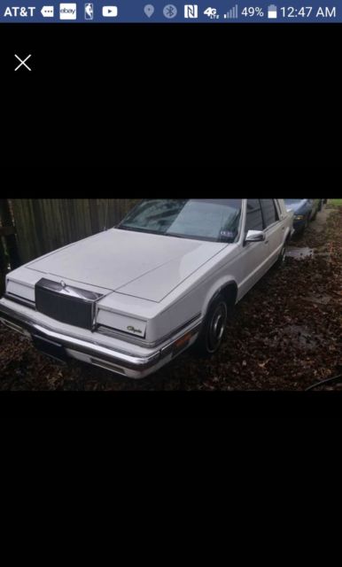 1990 White Chrysler New Yorker Sedan