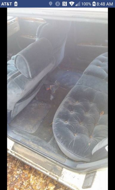 1990 White Chrysler New Yorker Sedan