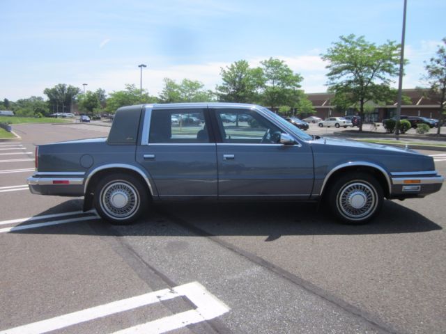 1990 Blue Chrysler New Yorker Sedan
