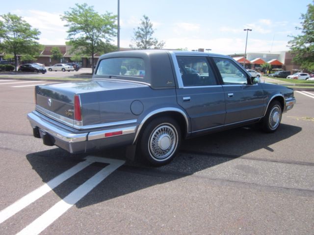 1990 Blue Chrysler New Yorker Sedan